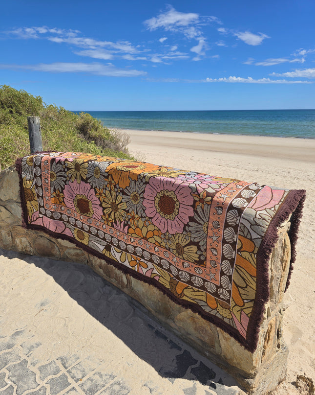a boho, floral, beach, shell, starfish patterned, 100% cotton woven rug.
suitable for picnic rug, beach blanket throw rug, bed throw rug, couch throw rug, decor rug, outdoor rug, affordable
