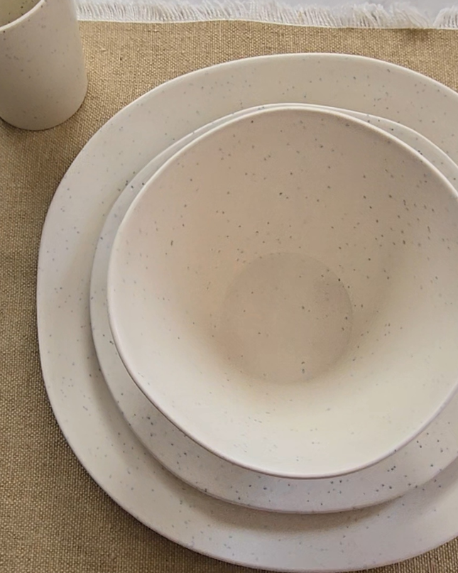 Caravan dinnerware - Speckled White