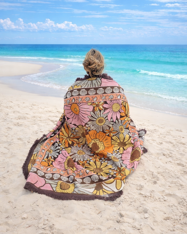 a boho, floral, beach, shell, starfish patterned, 100% cotton woven rug.
suitable for picnic rug, beach blanket throw rug, bed throw rug, couch throw rug, decor rug, outdoor rug, affordable